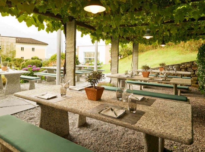 04_Belvedere_Locarno_46_Grotto_Garden_Restaurant-Schoene Aussichten Touristik